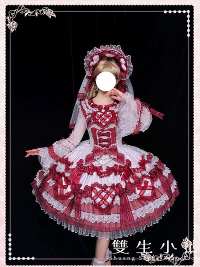 超级美的小花嫁！
红色既显白又好看，太nice啦！