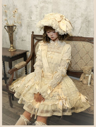 什么神仙裙子居然这么好看，像个可可爱爱的洋娃娃一样，好萌啊