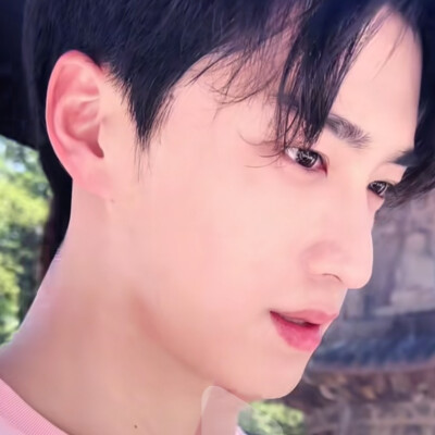 你美目如当年流转我心间