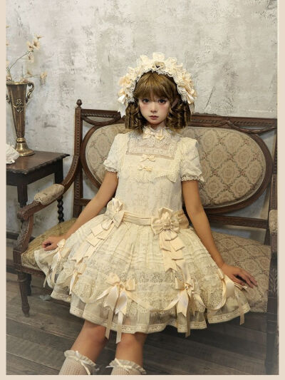 什么神仙裙子居然这么好看，像个可可爱爱的洋娃娃一样，好萌啊