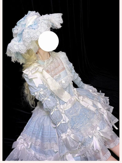 是低腰款耶！
这也太甜太有doll感了叭，一整个心动了