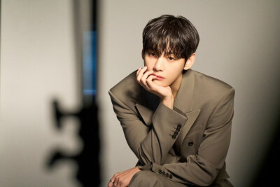 251203
yunth.official ins更新泰亨相关