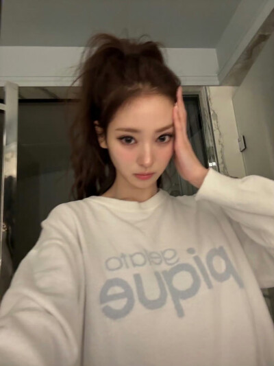 MEOVV anna田中杏奈