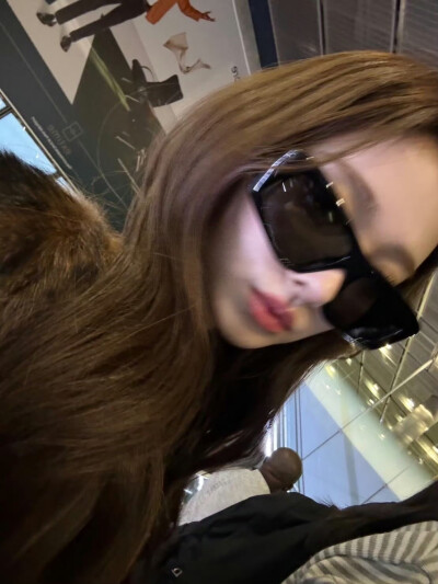 MEOVV anna田中杏奈