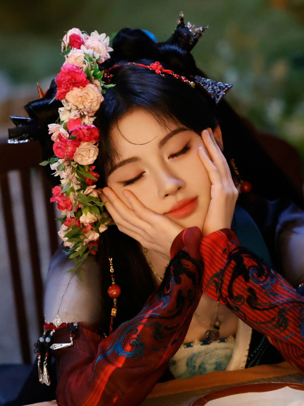 来战 阿黛 鞠婧祎