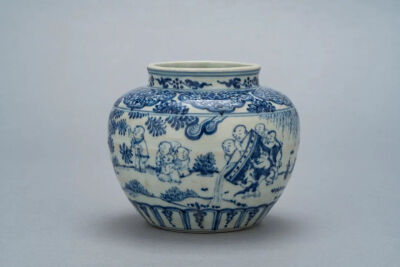 明成化 青花婴戏罐