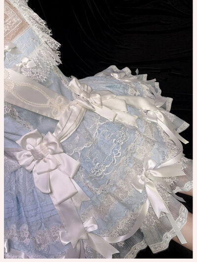 是低腰款耶！
这也太甜太有doll感了叭，一整个心动了