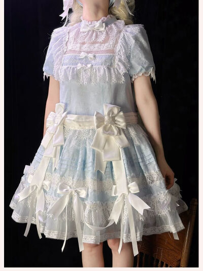 是低腰款耶！
这也太甜太有doll感了叭，一整个心动了