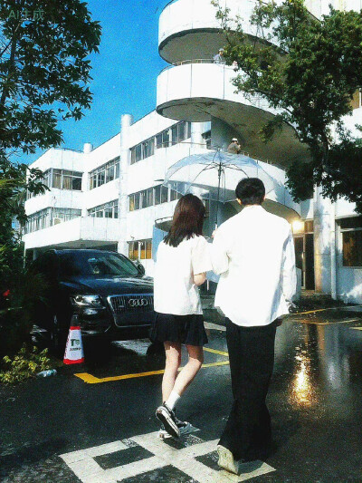 今天是太阳雨
-杨超越 董思成 ​​​
