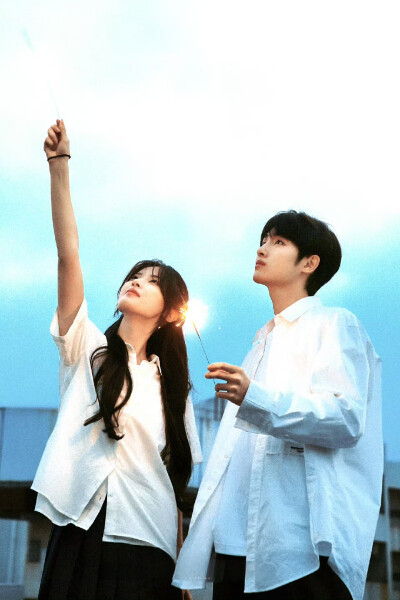 今天是太阳雨
-杨超越 董思成 ​​​