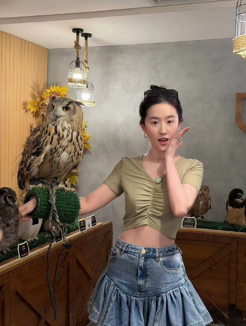 刘亦菲阿布扎比素颜旅游私服2025.12.8