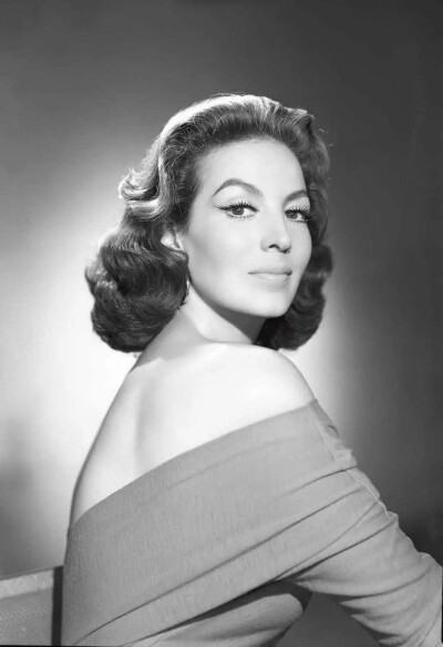 玛丽亚·费利克斯