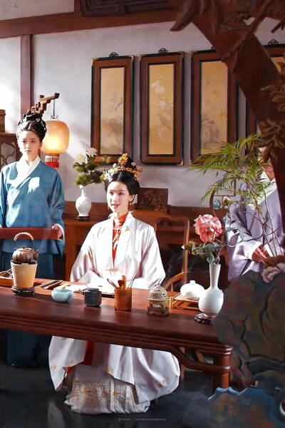 陈都灵庄寒雁 雁回时
cr：拜鹤