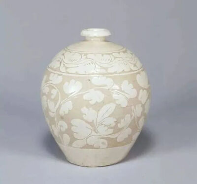 ▲ [北宋-金] 磁州窑缠枝牡丹纹嘟噜瓶日本东京 国立博物馆藏