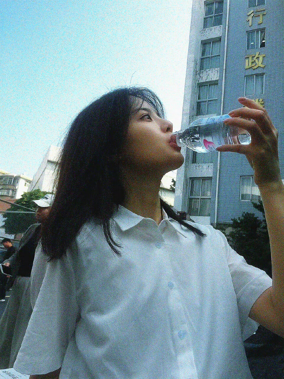 今天是太阳雨
-杨超越 董思成 ​​​
