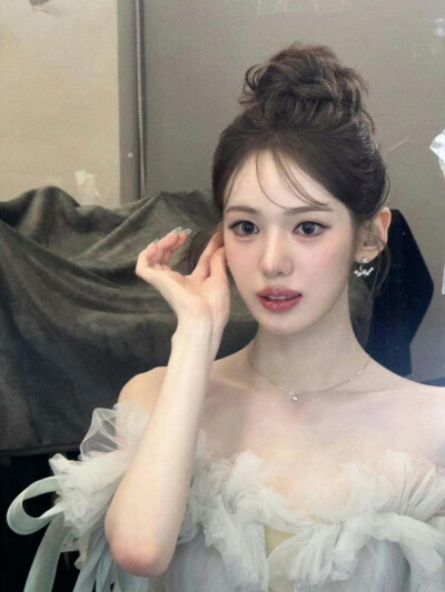 kiiikiii Sui李守彬