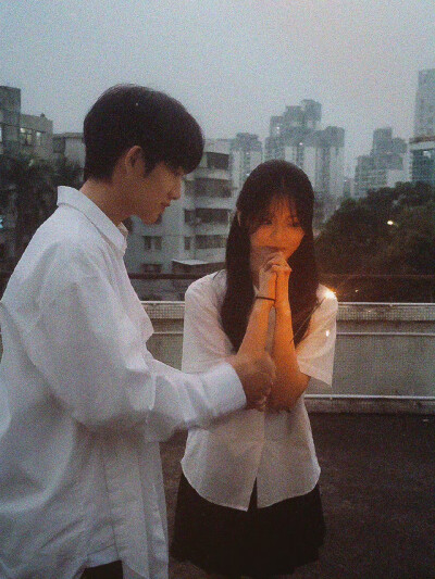 今天是太阳雨
-杨超越 董思成 ​​​
