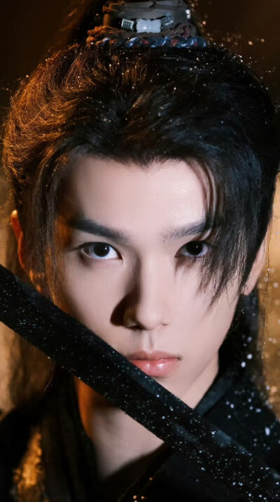 余承恩《天书黎明》顾天