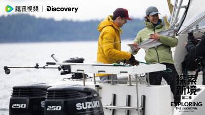 探索新境：
#王一博首次挑战深水抱石# #探索新境# EP05剧照掉落，在加拿大豪湾初次体验深水抱石；海钓时和大鱼“搏斗”，学会正确的捕鱼节奏，本周和@UNIQ-王一博 及攀岩搭档@RyderStroud-史瑞德 一起在海上探险！#…