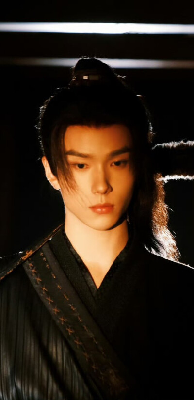 余承恩《天书黎明》顾天