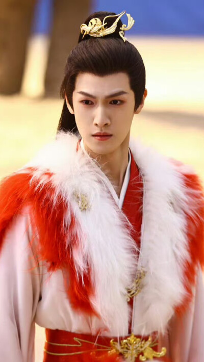 神隐 鴻奕 李昀税