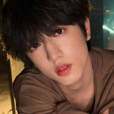 忧郁男神竟然在我身边