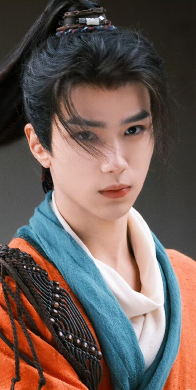 余承恩《天书黎明》顾天