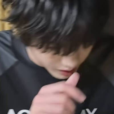 忧郁男神竟然在我身边