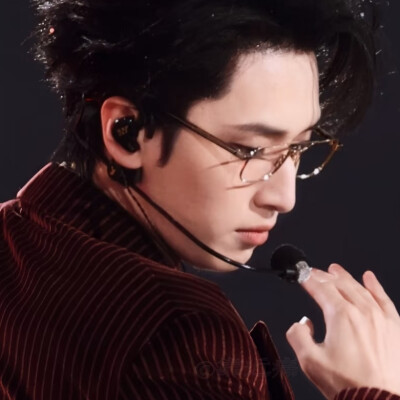 老钱风还是红毛