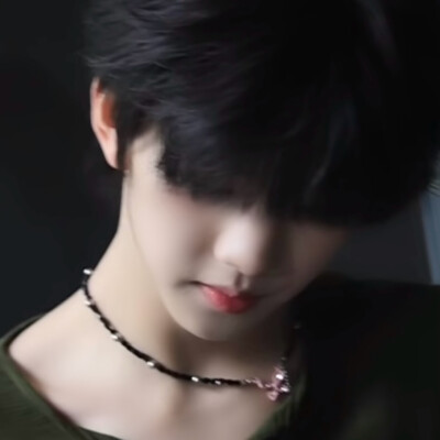 我，好喜欢这个妆造