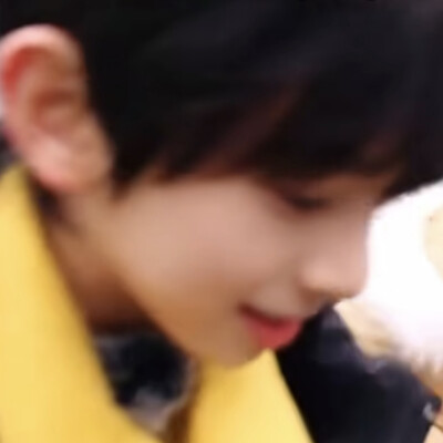 我在飘满雪的十二月里等一个奇迹