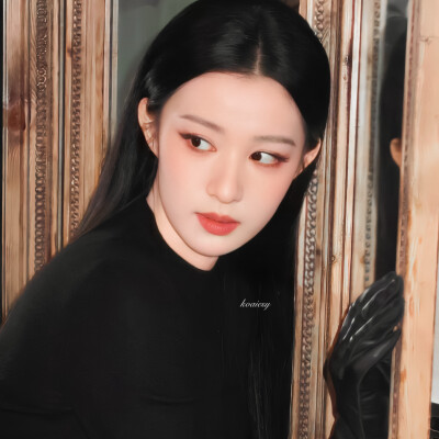 唯独心脏是雪花绣的痂 靠近你就融化