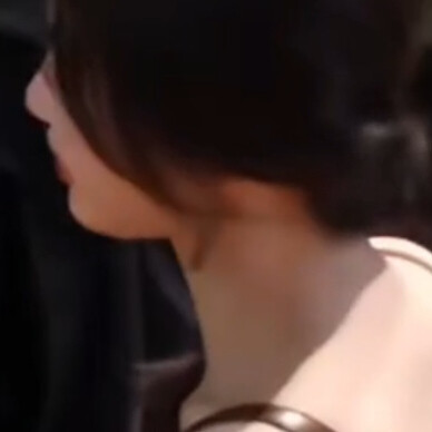 妹妹买菜哥哥结账