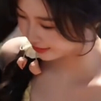 妹妹买菜哥哥结账