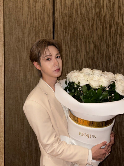 黄仁俊微博更新