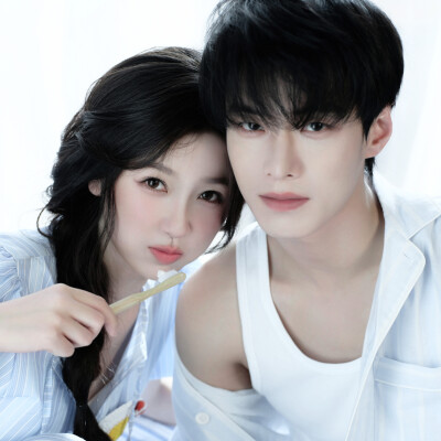 所有人拿出智能手机看我们小双轨 ^ ^！