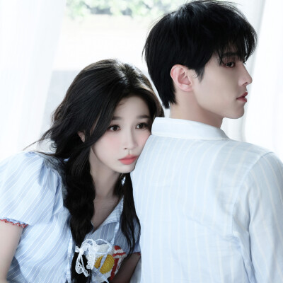 所有人拿出智能手机看我们小双轨 ^ ^！