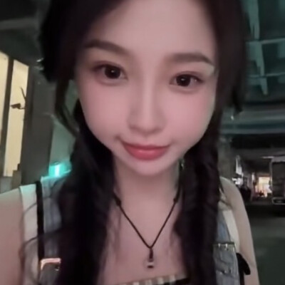 好久没更^=ω=^稍微调了一下色