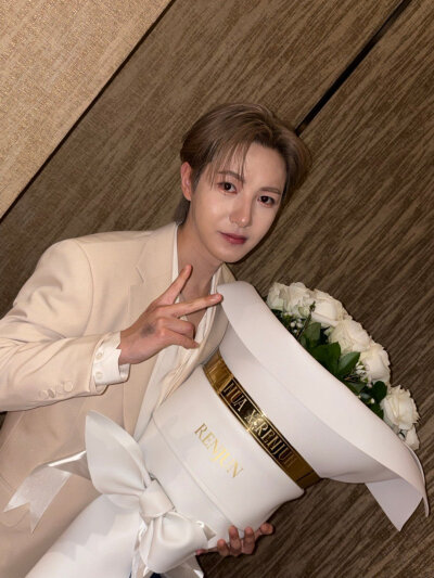 黄仁俊微博更新