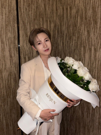 黄仁俊微博更新