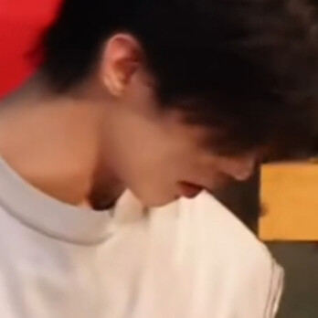 恋妹是一种美德，靳朝如是说