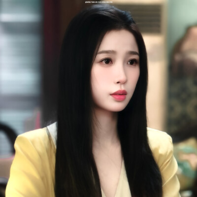  我本是豪门千金却遭清纯绿茶陷害 家族不认我这个女儿 未婚夫抛我而去 我隐姓埋名在一富豪人家做仆人 一不小心与大少爷陷入爱河 在大少爷地支持下我卷土重来 一脚踏入我的家族大门 缓缓开口吐出几个字：来爱奇…