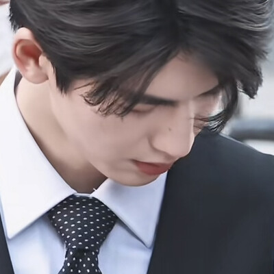 吃巧克力记得要擦嘴巴