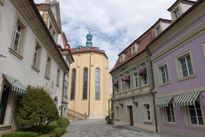 年纪大了觉得紫色完胜