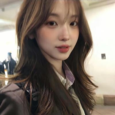 ❤️巴卡茶旅❤️＃生命力女生头像 ​​​＃Wechat氛围感女头＃夏日头像＃自由感＃自然系＃蝴蝶女孩头像＃艺术感头像＃胶片感头像＃复古＃棕色系