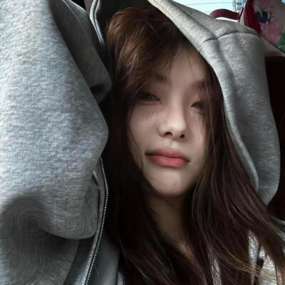 ❤️巴卡茶旅❤️＃生命力女生头像 ​​​＃Wechat氛围感女头＃夏日头像＃自由感＃自然系＃蝴蝶女孩头像＃艺术感头像＃胶片感头像＃复古＃棕色系