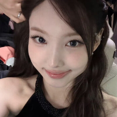 我特别喜欢这组黑裙有人懂我吗