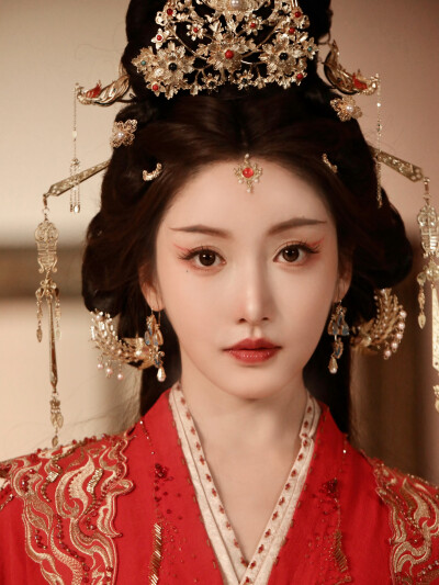 平凝有令 姜贞羽