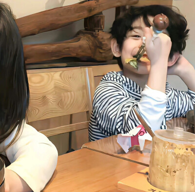 情侣头像·图源微博