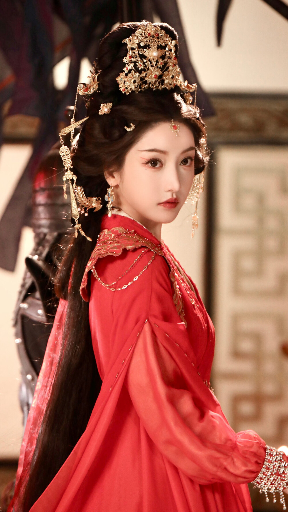 平凝有令 姜贞羽